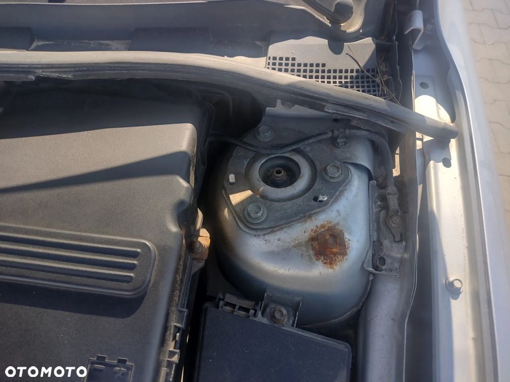 Mazda 3 1.6 MZR Active - 16