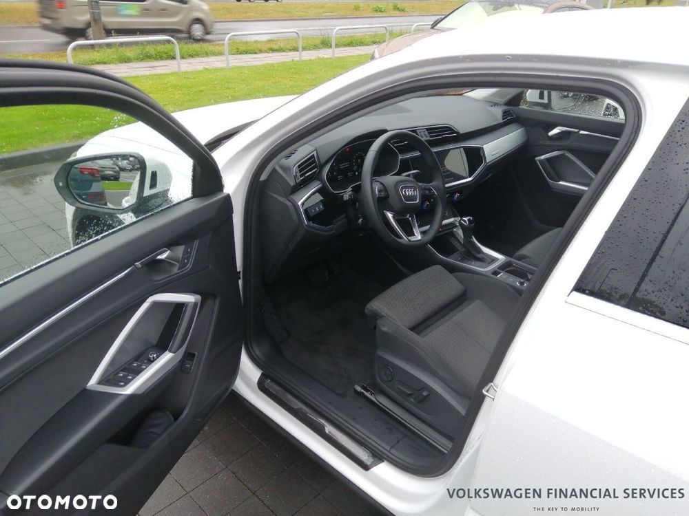 Audi Q3 Sportback - 8