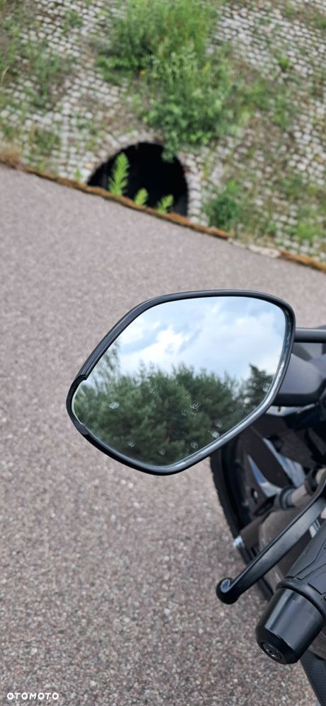 Suzuki GSX - 7