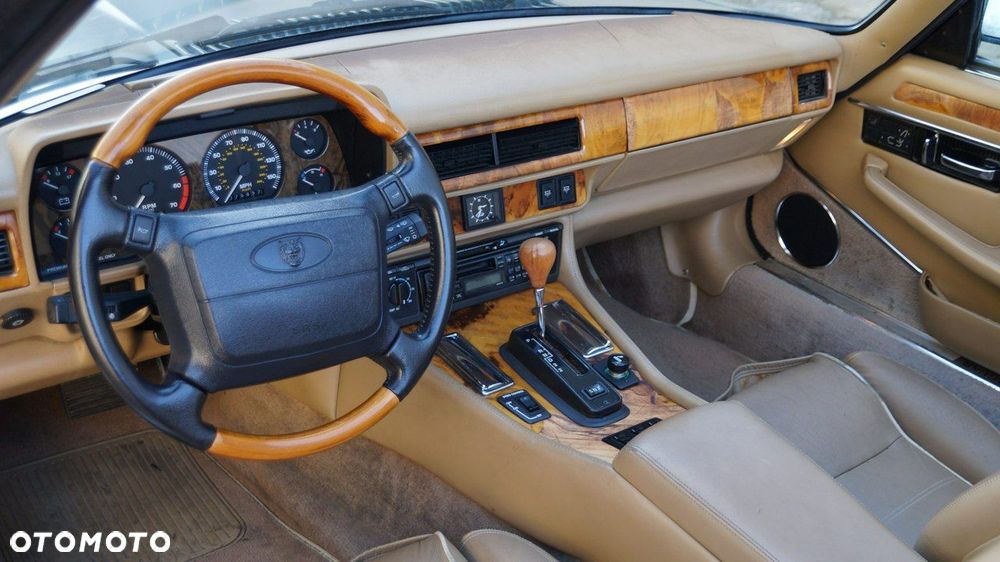 Jaguar XJS - 19