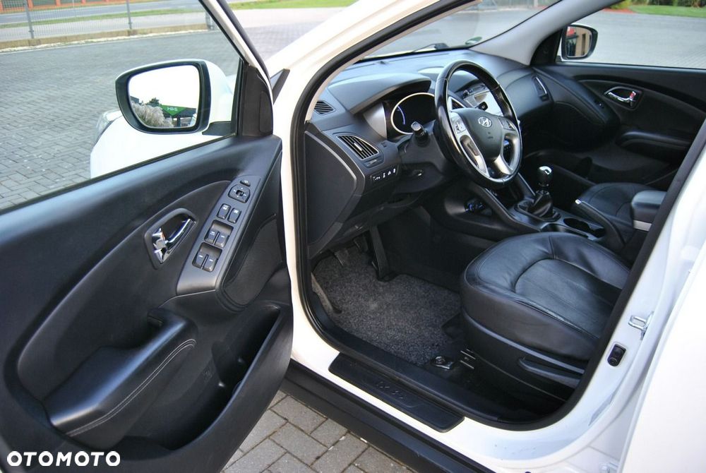 Hyundai ix35 2.0 CRDi Premium 4WD - 9