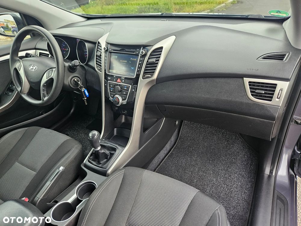 Hyundai i30 blue 1.4 Classic Navigation - 16