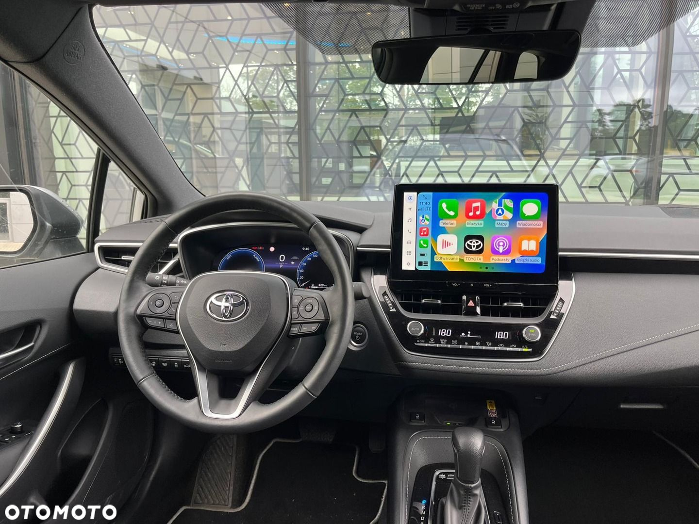 Toyota Corolla 1.8 Hybrid Style - 14