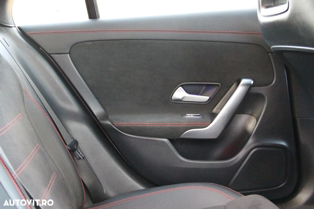 Mercedes-Benz CLA 200 - 31