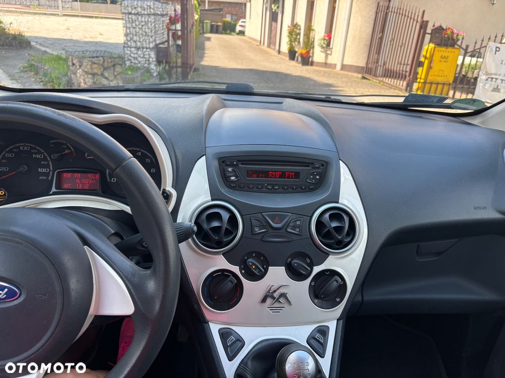 Ford KA 1.2 Titanium (air2) - 10