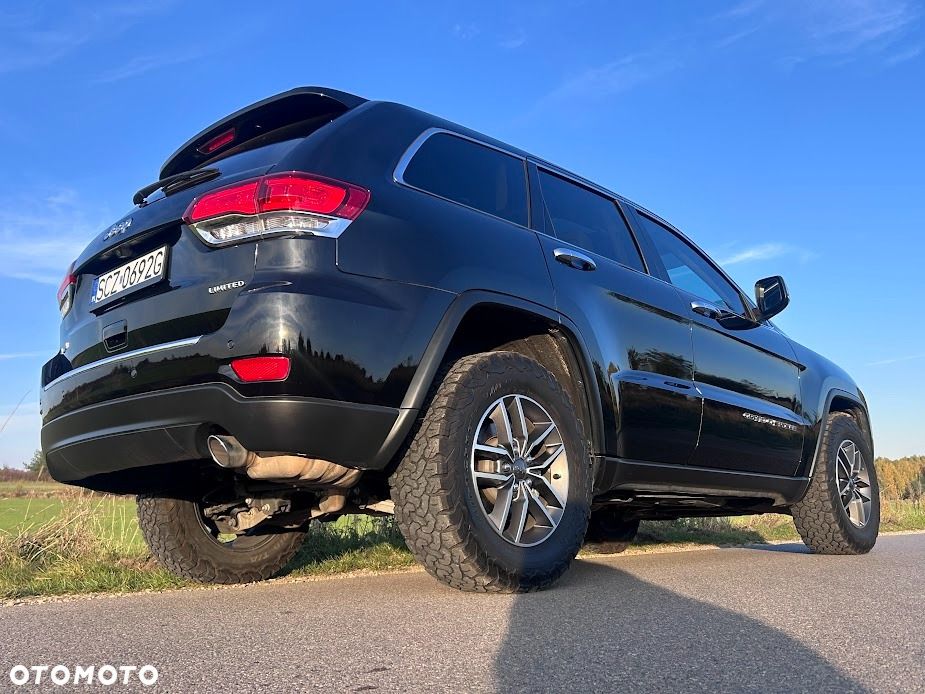Jeep Grand Cherokee - 17