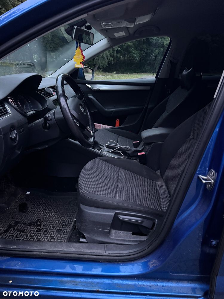 Skoda Octavia 2.0 TDI Edition DSG - 14
