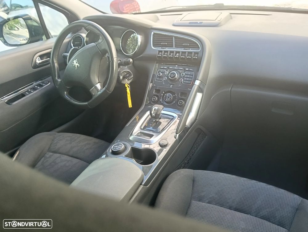 Peugeot 3008 2.0 HDi Hybrid4 - 14