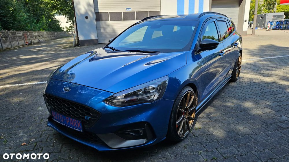 Ford Focus 2.0 EcoBlue S&S ST - 12