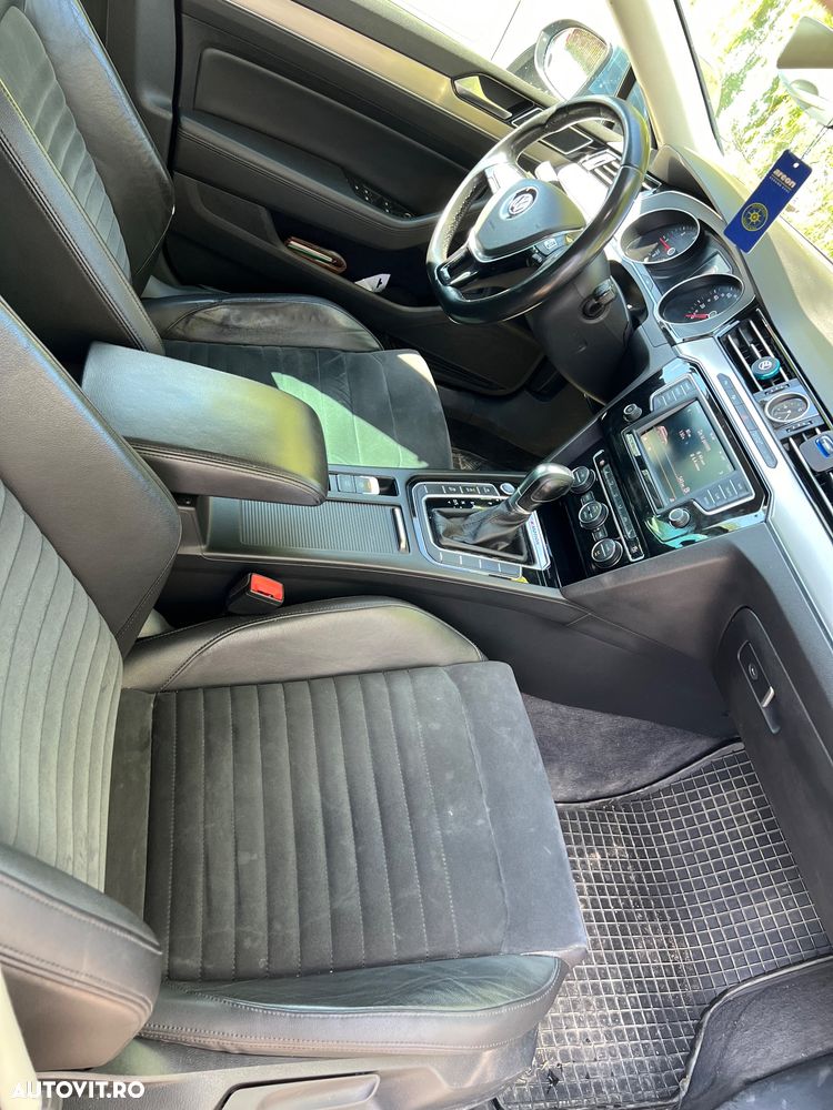 Volkswagen Passat 2.0 TDI DSG 4Motion Highline - 17