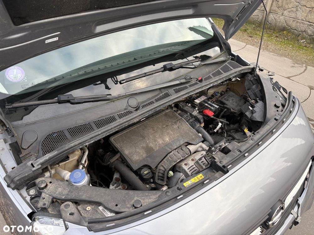 Opel Combo 1.2 Turbo Elite S&S - 21