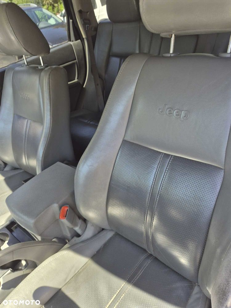 Jeep Cherokee - 5