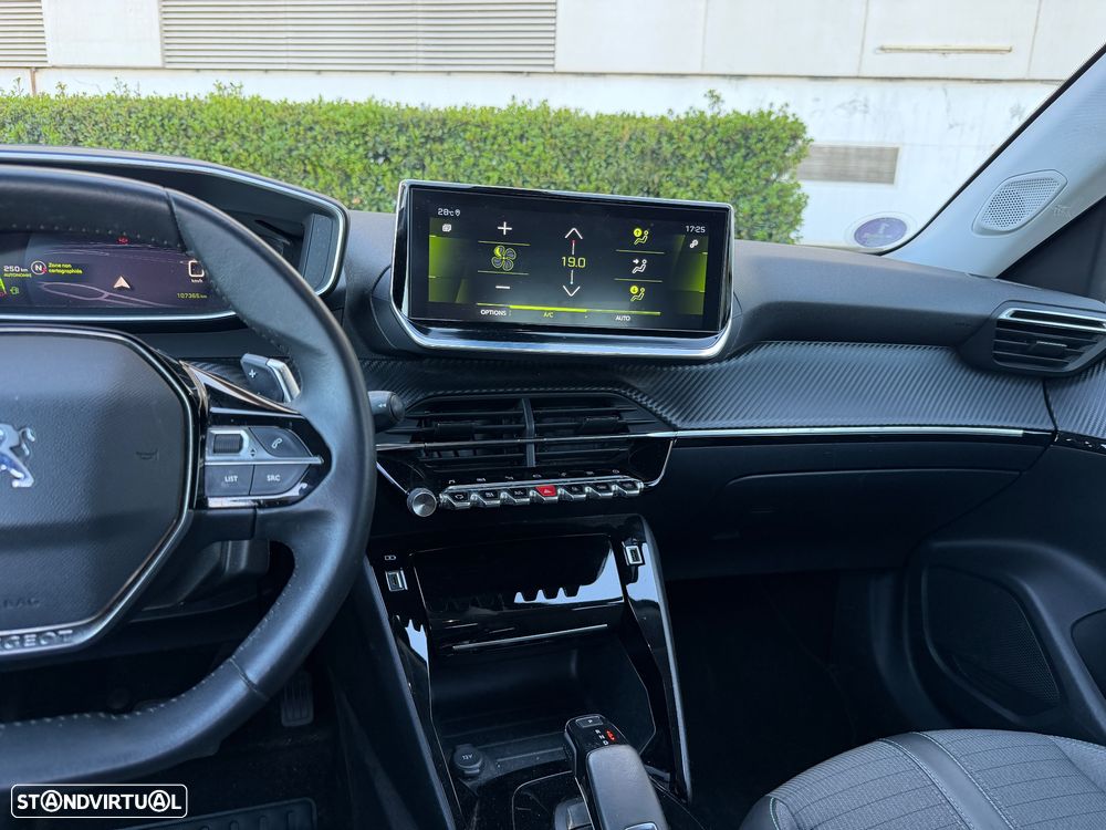 Peugeot 2008 PureTech 130 EAT8 Allure Pack - 10