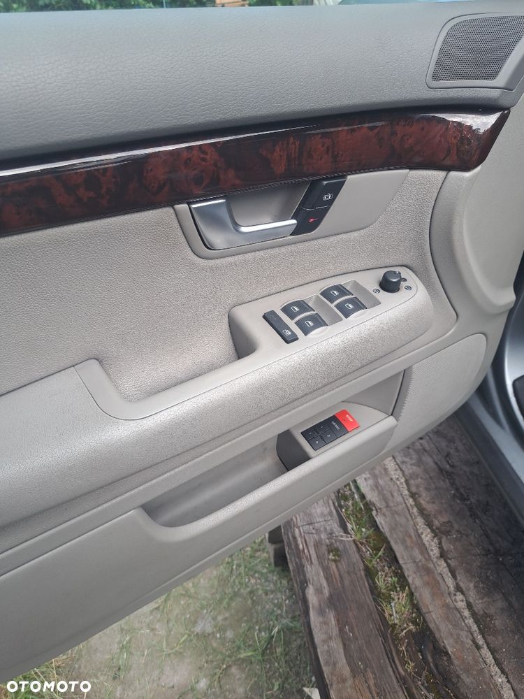 Audi A4 Avant - 4