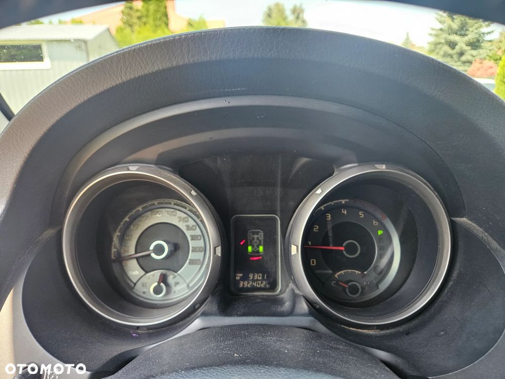 Mitsubishi Pajero - 40