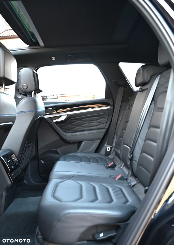 Volkswagen Touareg 3.0 V6 TFSI Plug-In Hybrid 4Mot R - 27