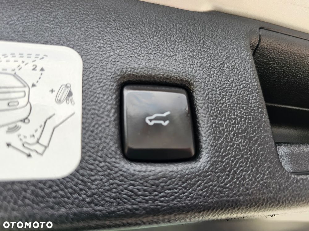 Ford Kuga - 23