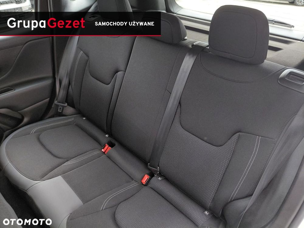 Jeep Renegade - 8