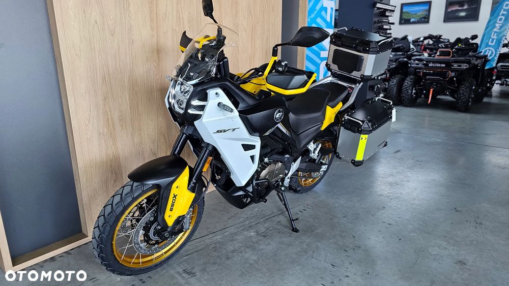 QJMOTOR SVT 650X - 1
