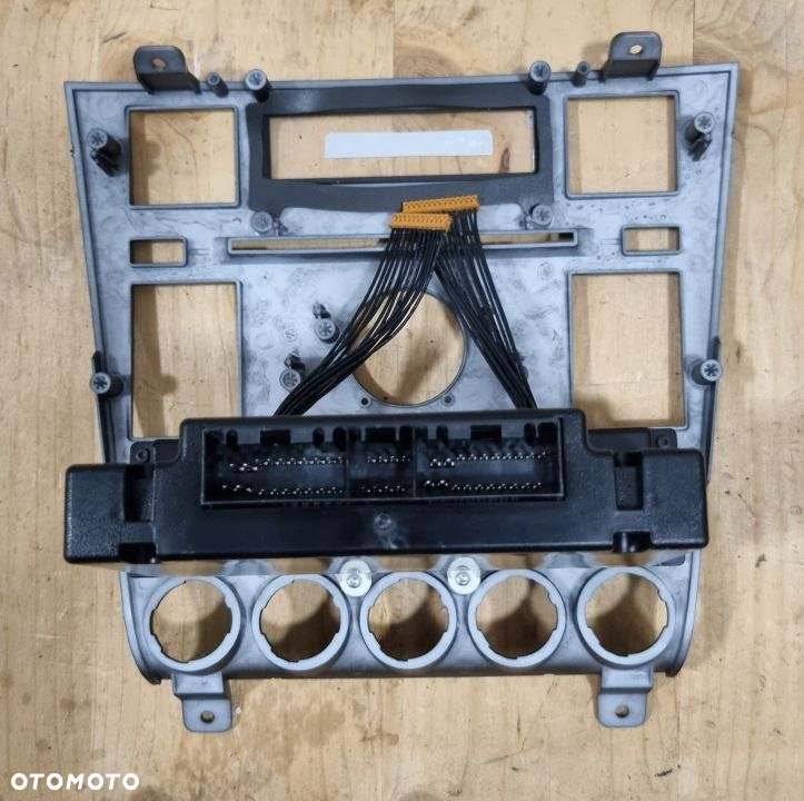 ASTON MARTIN V8 DB9 DBS panel klimatyzacji nawiew - 3