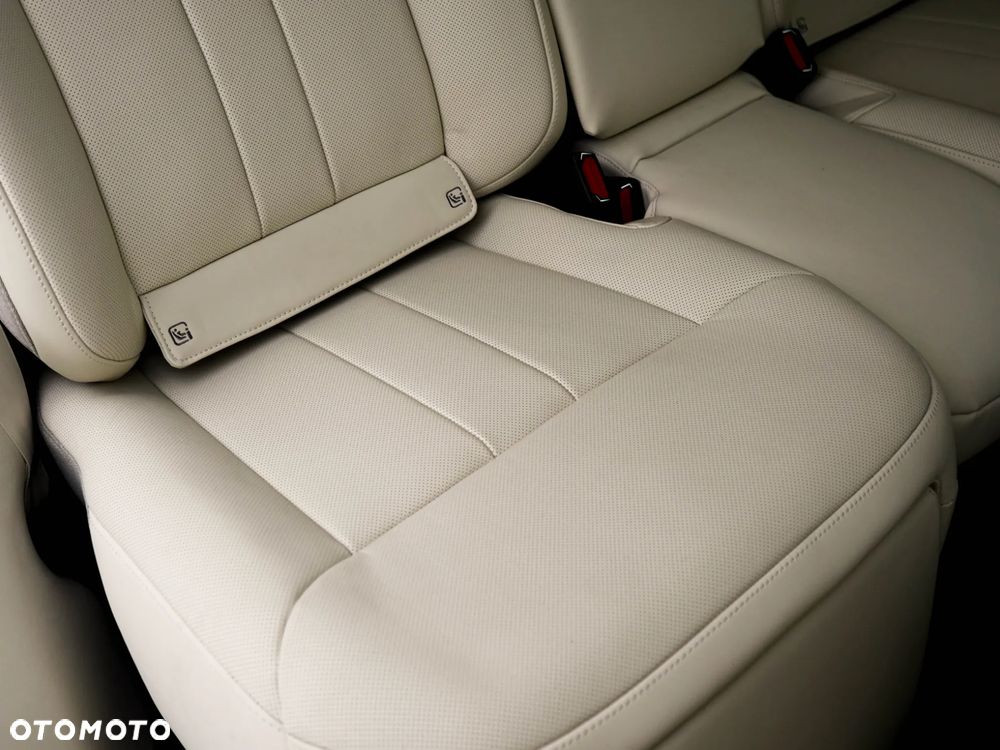 Land Rover Range Rover P615 SV - 19