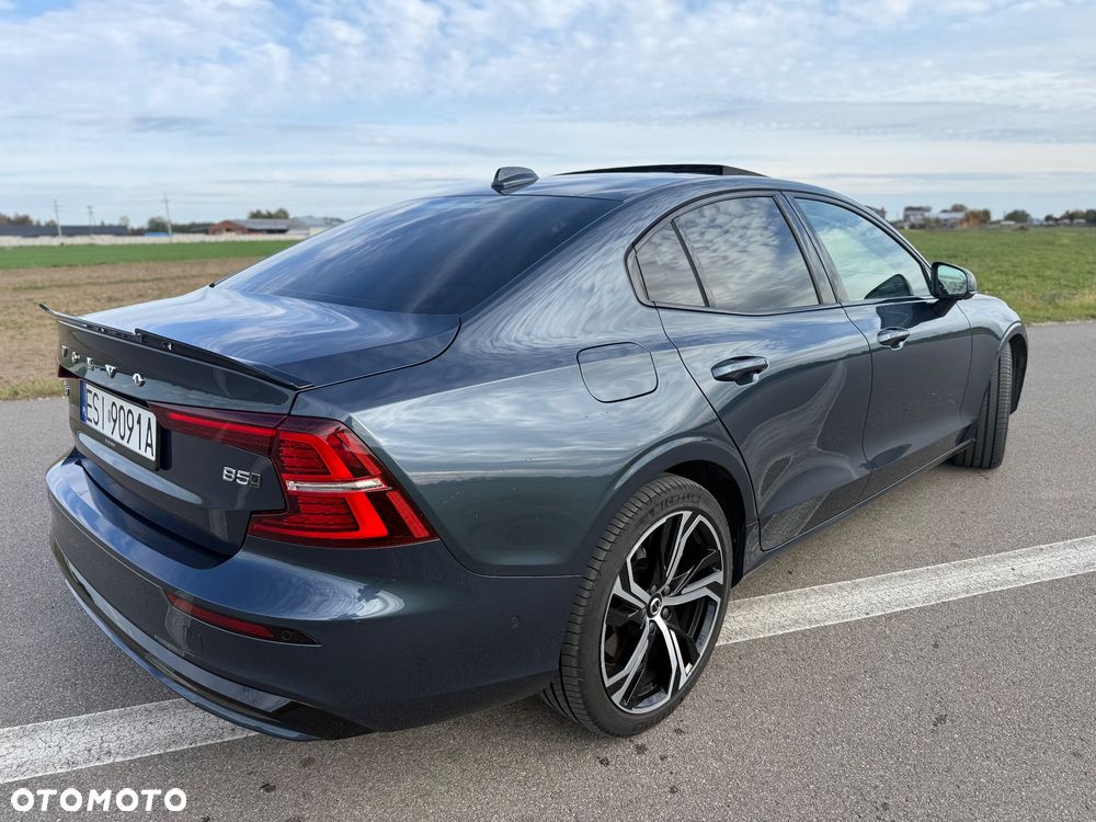 Volvo S60 2023 photo 3