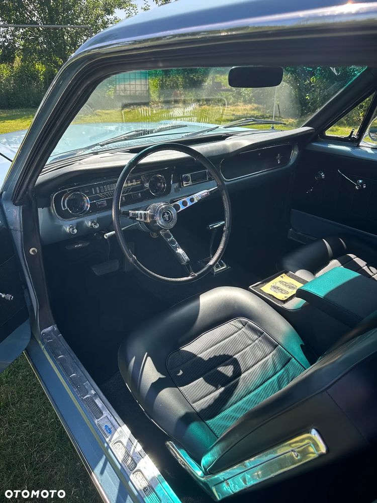Ford Mustang - 10