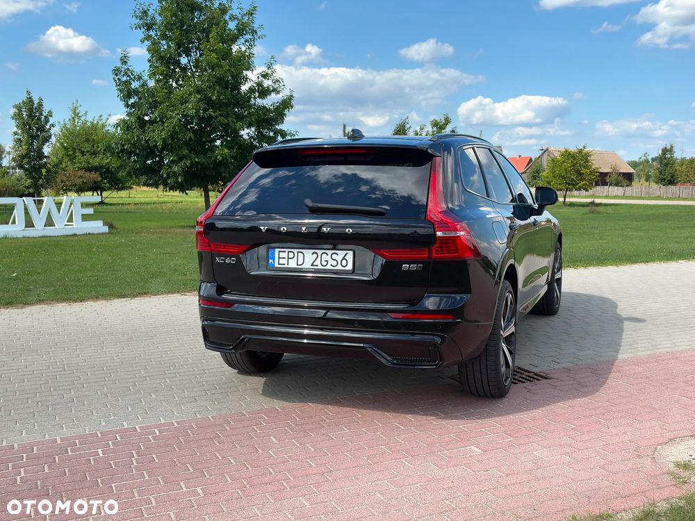 Volvo XC 60 B5 B AWD Ultimate Dark - 10