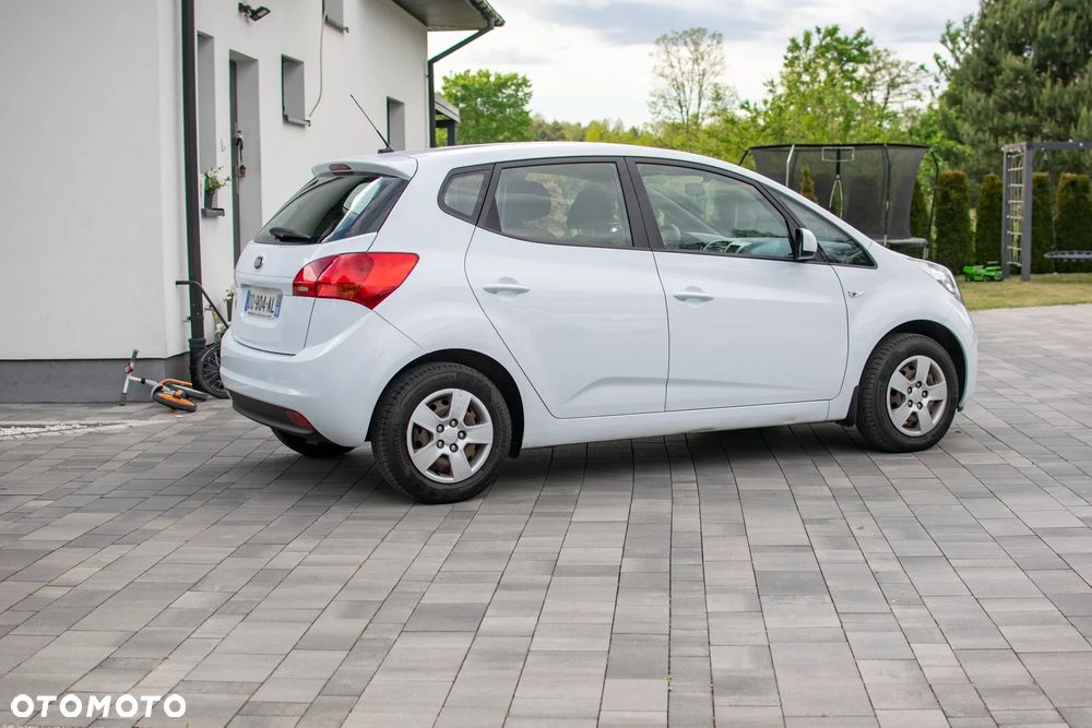 Kia Venga - 14