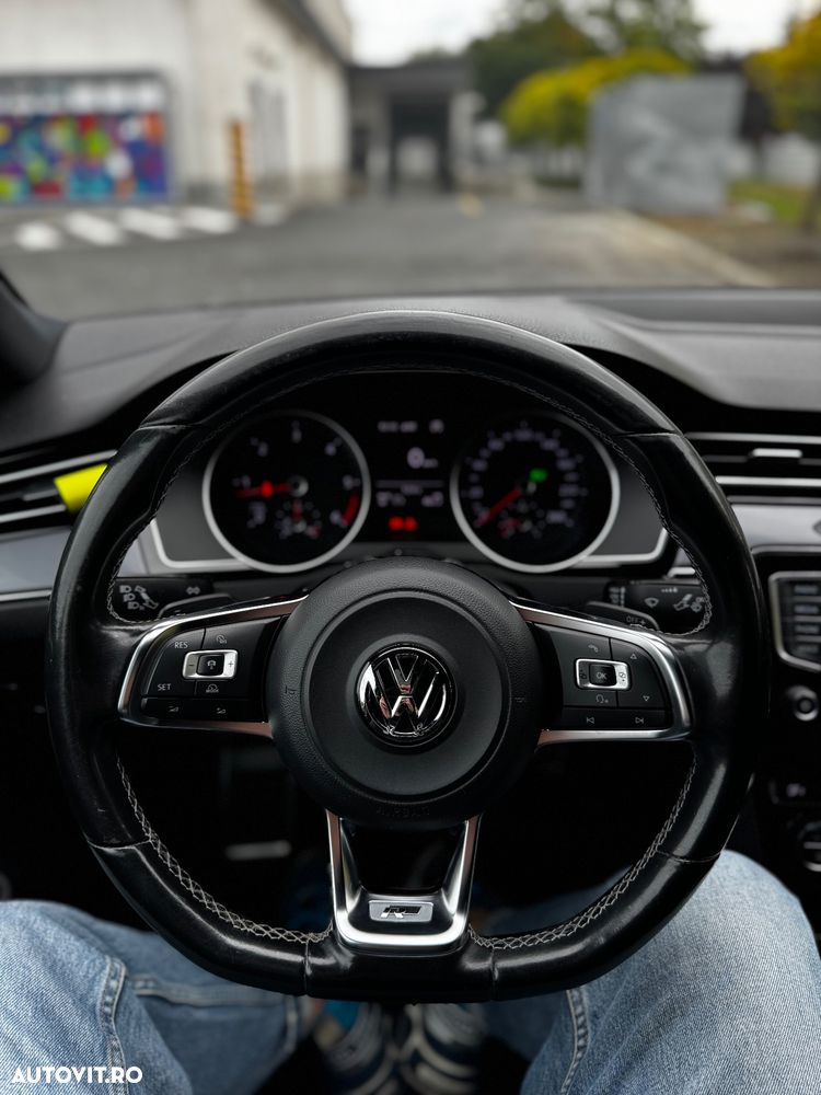 Volkswagen Passat - 5
