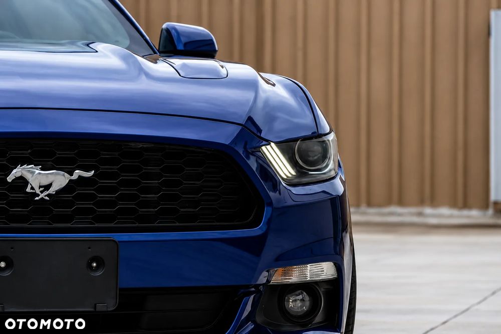 Ford Mustang 3.7 V6 - 8