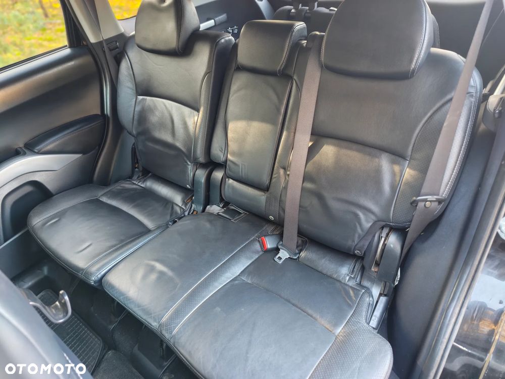 Mitsubishi Outlander - 18