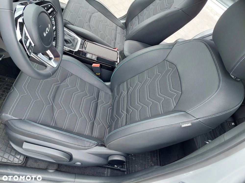 Kia XCeed 1.6 T-GDI Tribute DCT - 23