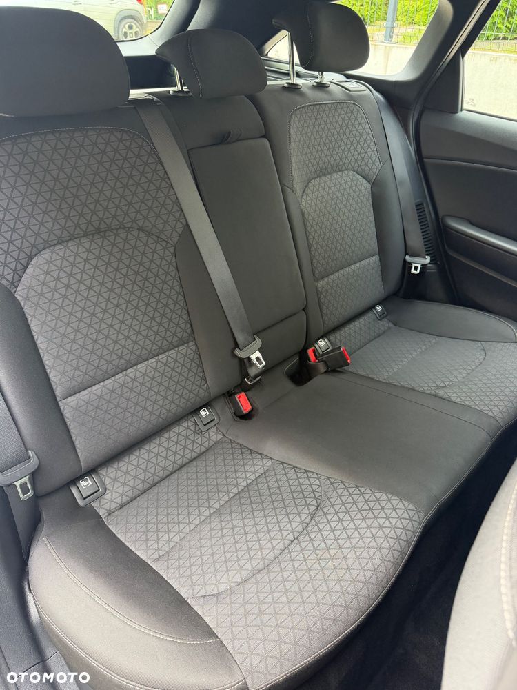 Kia Ceed - 27
