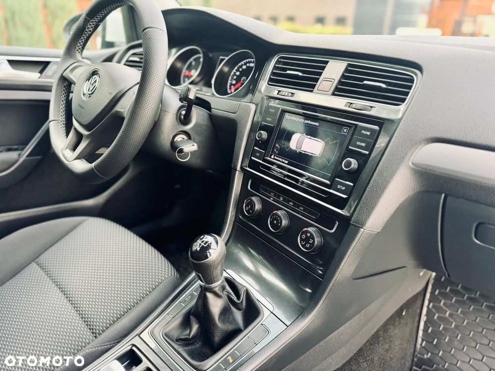 Volkswagen Golf 1.6 TDI (BlueMotion Technology) Trendline - 8