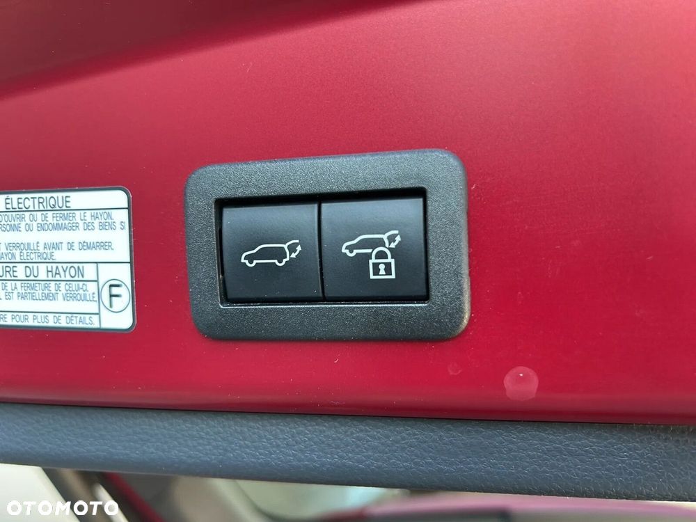 Toyota Corolla Cross - 11