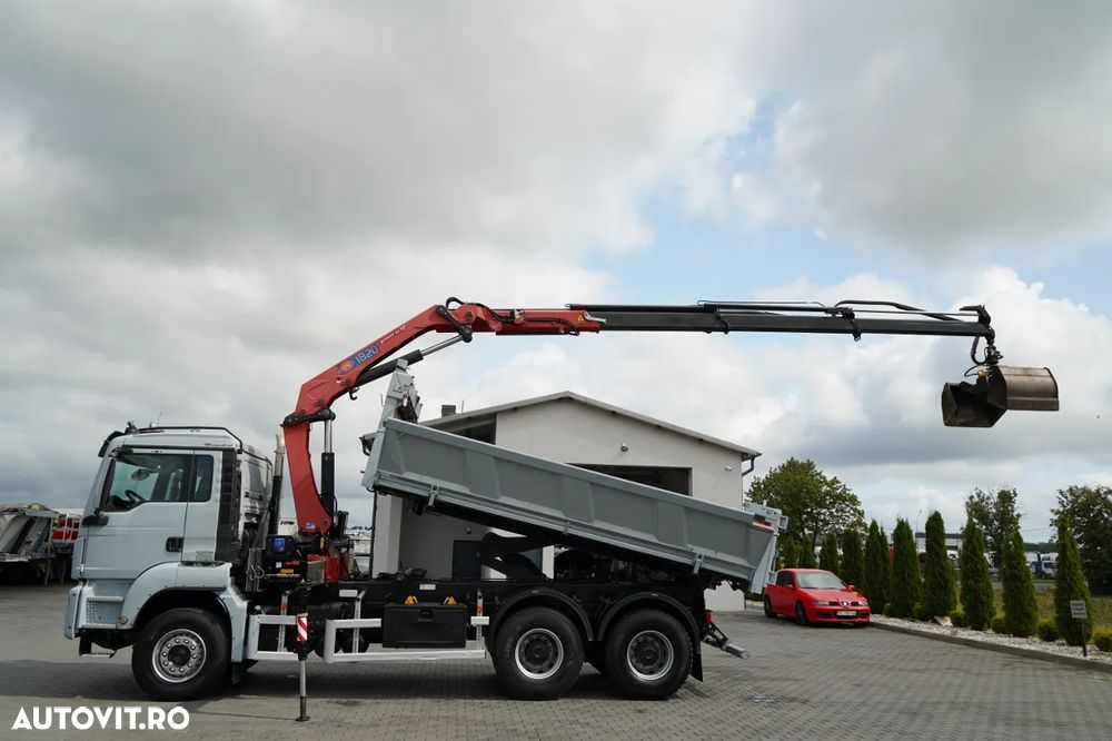 MAN TGS 33.360 / 6x4 / BASCULĂ + HDS HMF 1820 K-RC / extensie 10m / HIDRODECKER / GRAPPER / NAVI / MANUAL / IMPORTAT - - 6