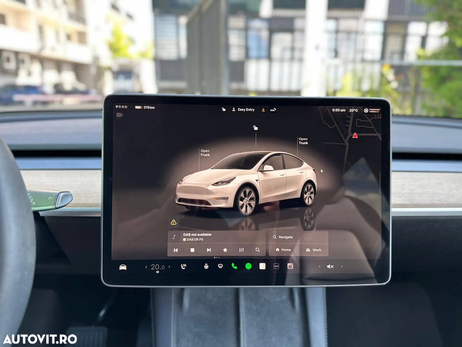 Tesla Model Y Long Range Dual Motor AWD - 30