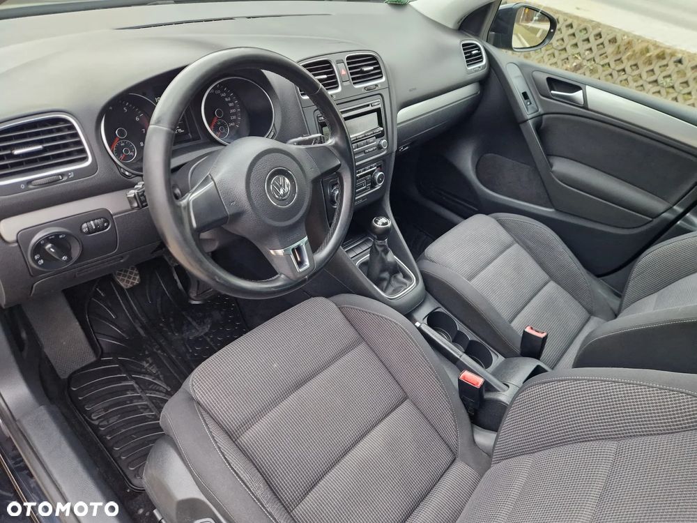 Volkswagen Golf - 21