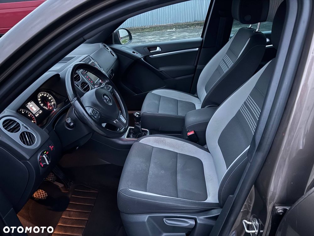 Volkswagen Tiguan - 19