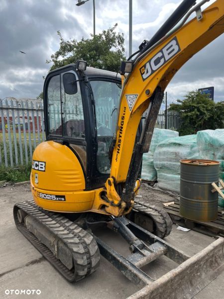 JCB 802ZTS - 1