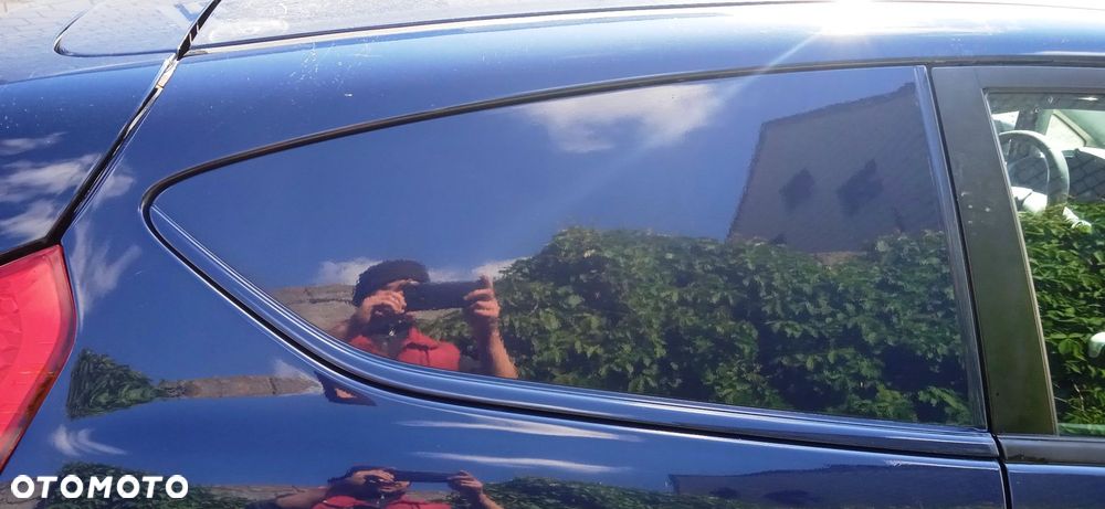 Szyba Drzwi Karoseryjna Ford Fiesta MK7 3D 1.4 TDCi lak. E9 - 6