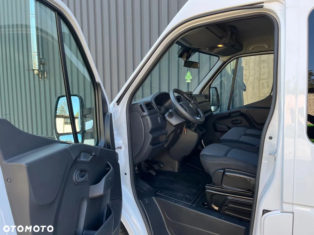 Renault Master - 10