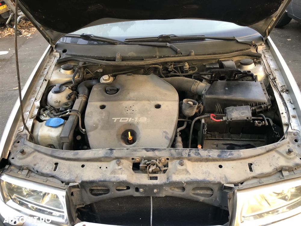 Dezmembrez Skoda Octavia 1 gri argintiu 1,9 diesel 2003 xenon - 3