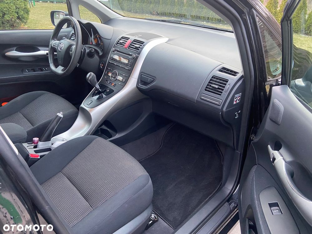 Toyota Auris 1.6 MultiMode Executive - 17