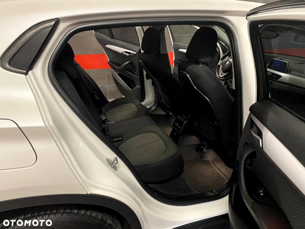 BMW X2 sDrive18d Business Edition - 20