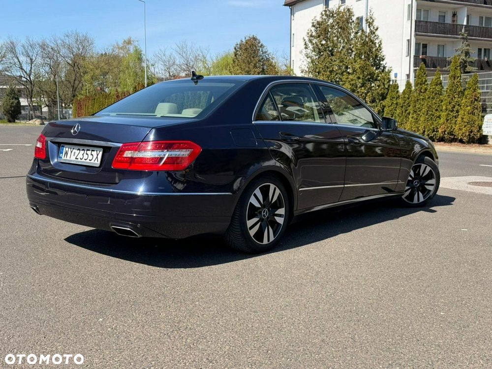 Mercedes-Benz Klasa E 500 4-Matic Avantgarde - 8