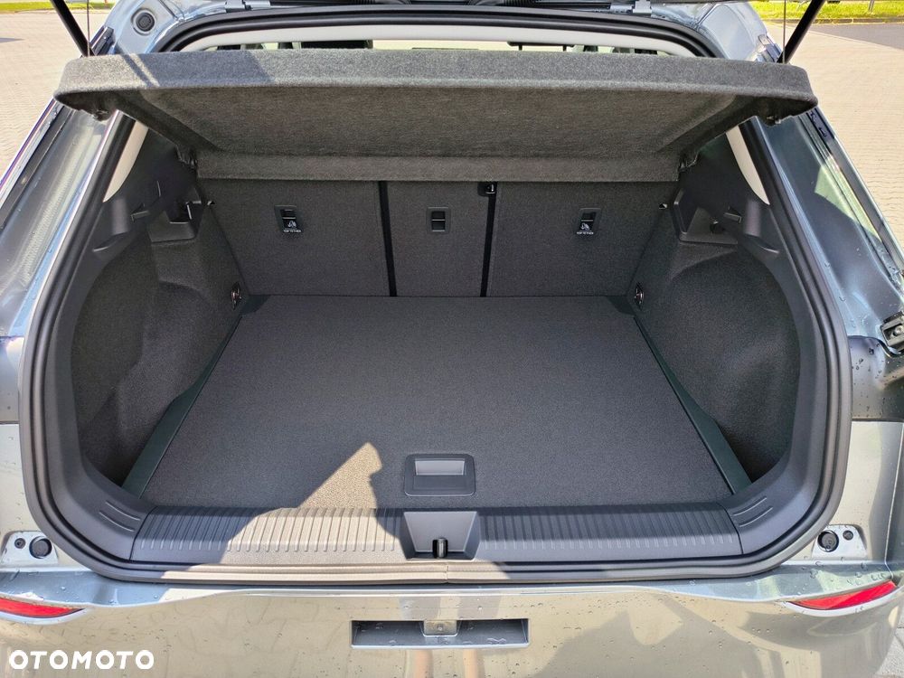 Volkswagen T-Roc 1.5 eTSI Life DSG - 12