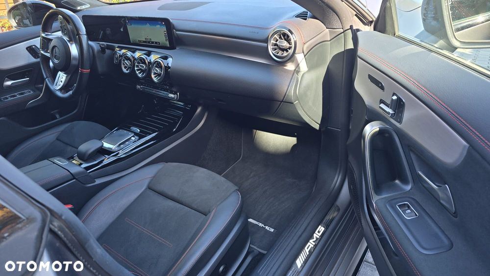Mercedes-Benz CLA AMG 35 4-Matic 7G-DCT - 16