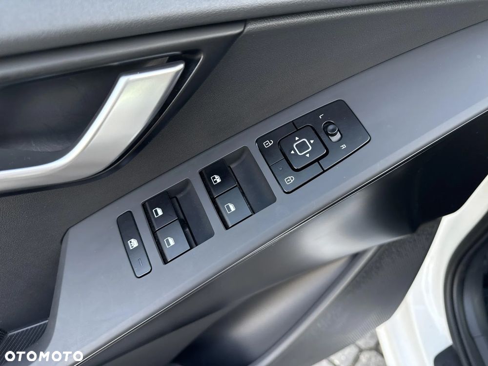 Kia Niro 1.6 GDI Hybrid M - 20